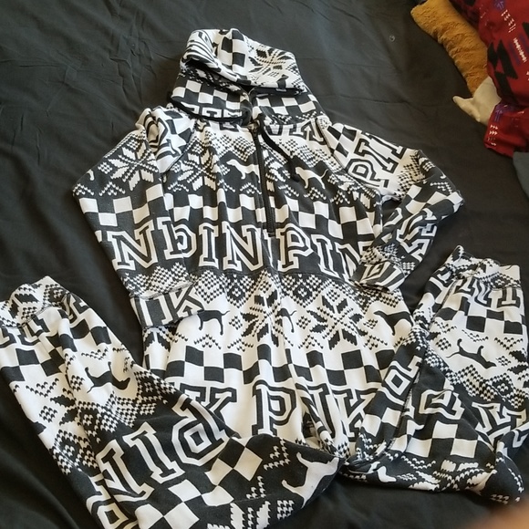 PINK bundle - Picture 3 of 3